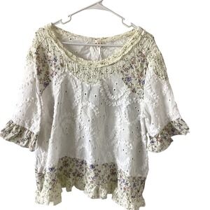 POL White Eyelet Peasant Blouse with Green Floral Trim